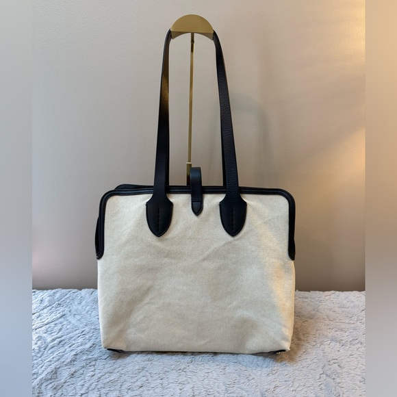 Burberry
Medium Canvas Soft Belt Tote - Picture 8 of 16